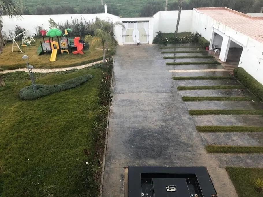 Super Belle Villa Avec Piscine Fez
